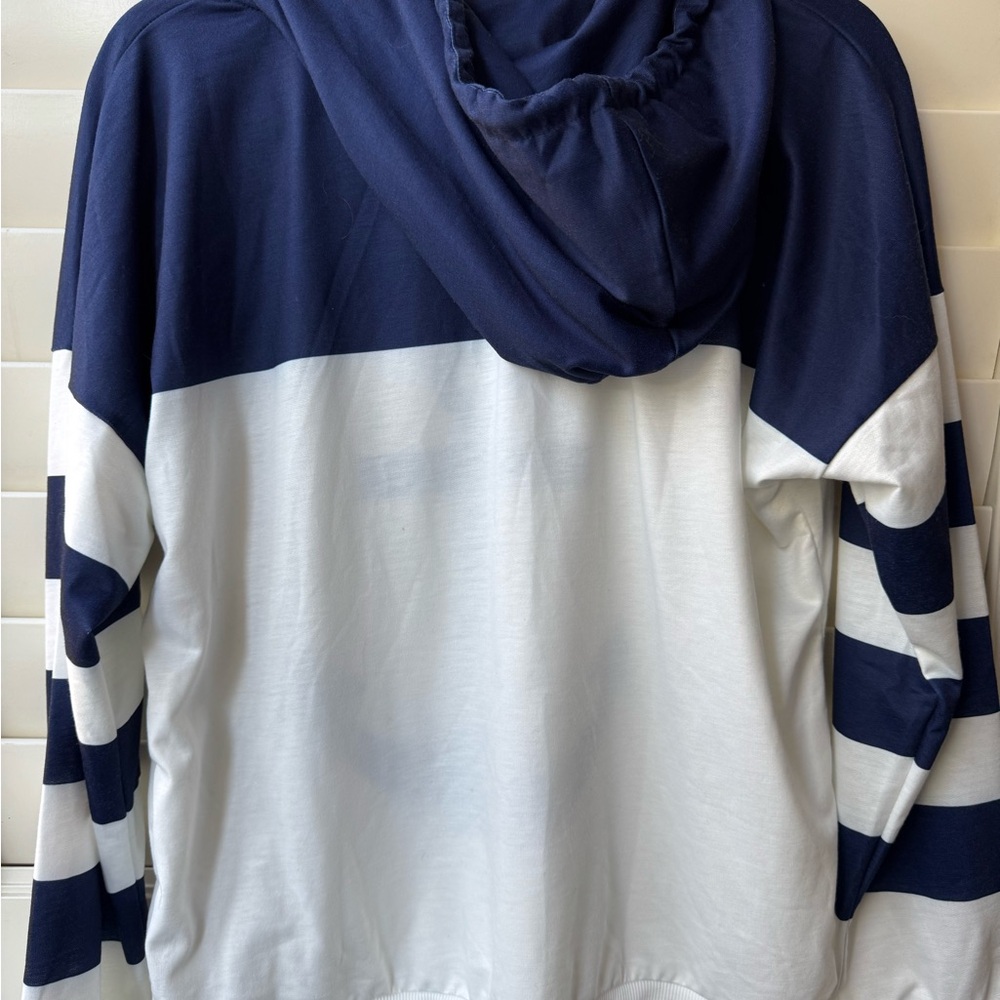 ❤️ Exclusive ❤️Navy and White Anchor Sweater NWT - Picture 3 of 3